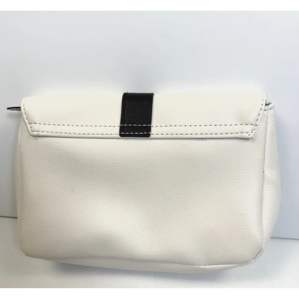 Diptyque Paris x Qatar Airways Amenity Kit Pouch White Black Travel Cosmetic Bag